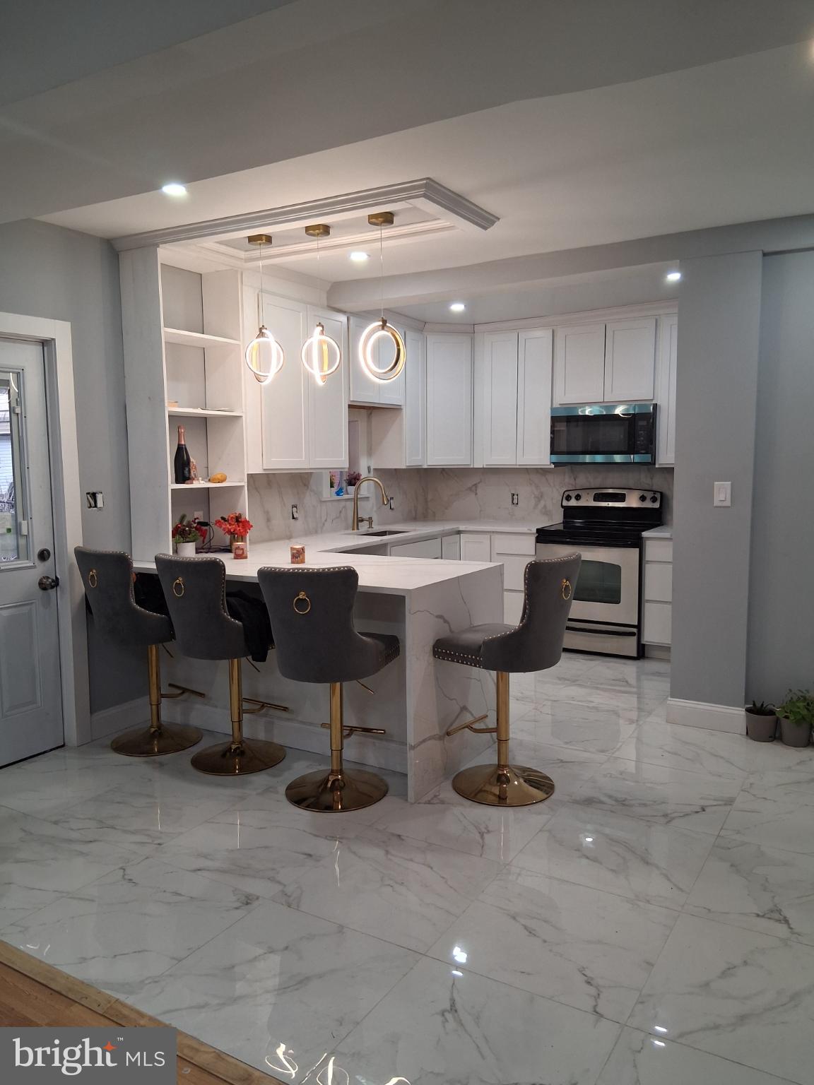 BLACK ADDITION - Residential