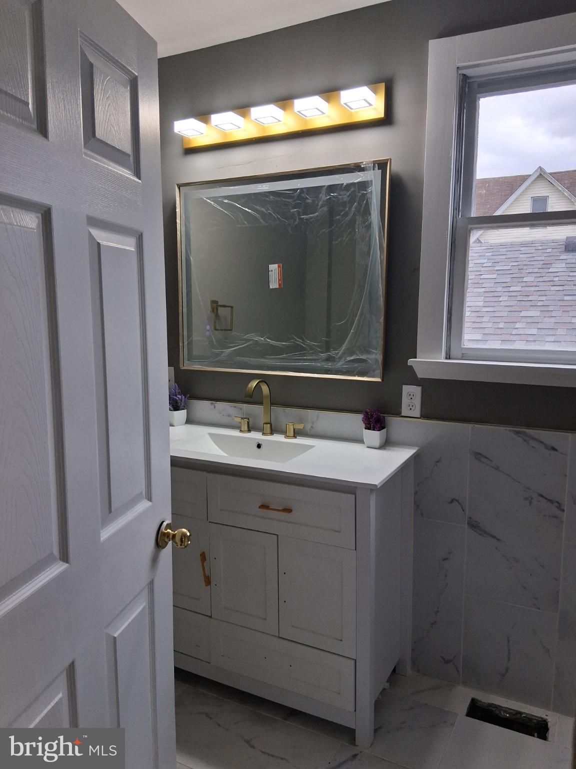 BLACK ADDITION - Residential