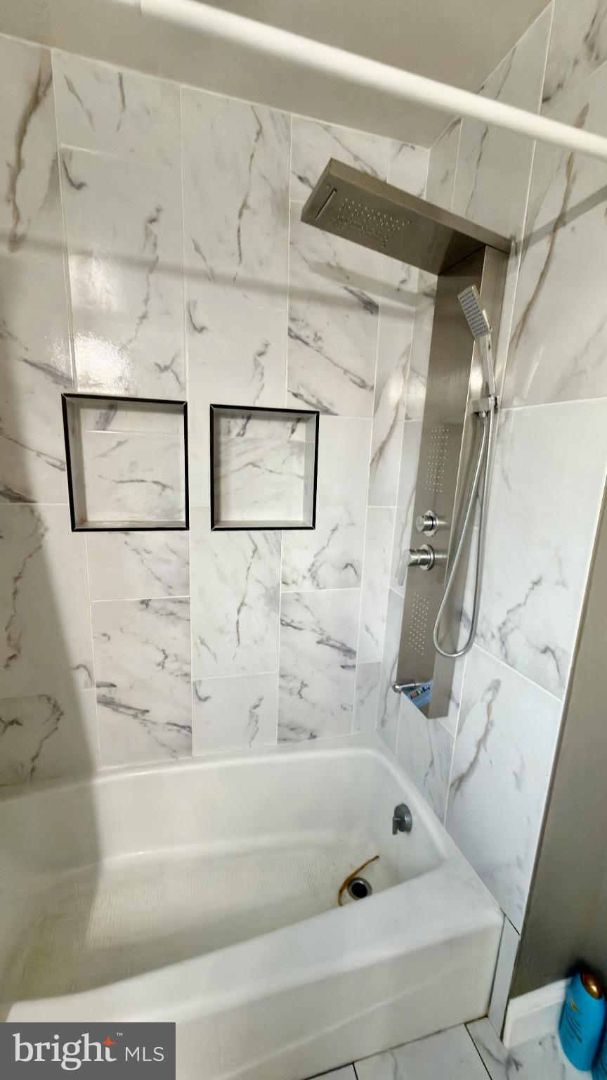 BLACK ADDITION - Residential