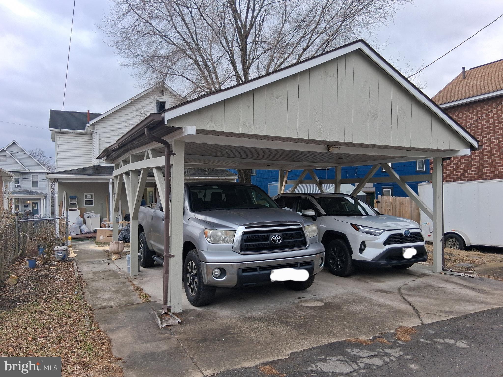 BLACK ADDITION - Residential