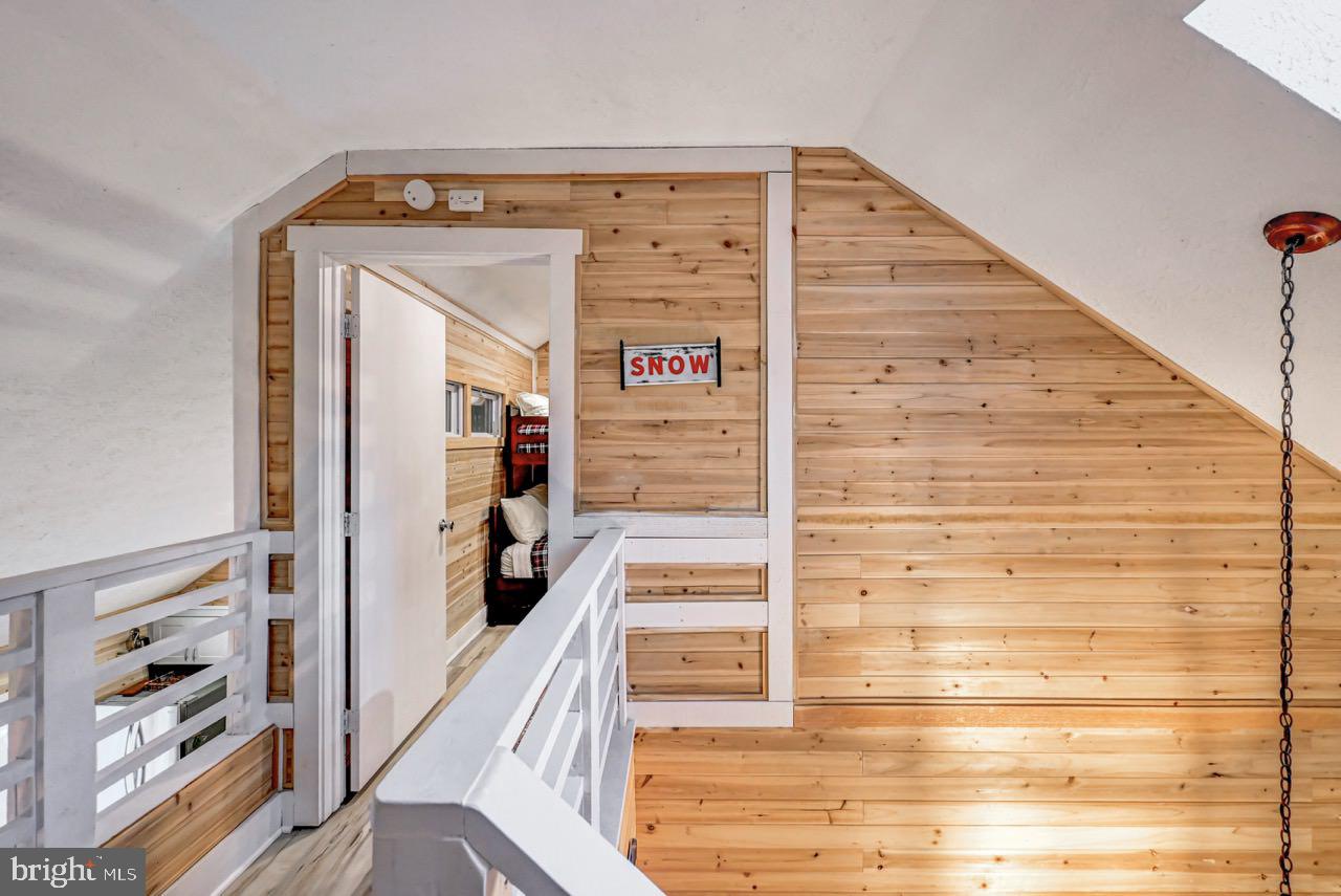 SNOW RIDGE VILLAGE - Residential