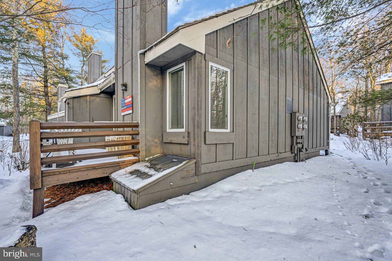 SNOW RIDGE VILLAGE - Residential