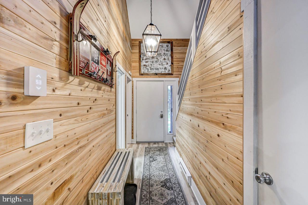 SNOW RIDGE VILLAGE - Residential