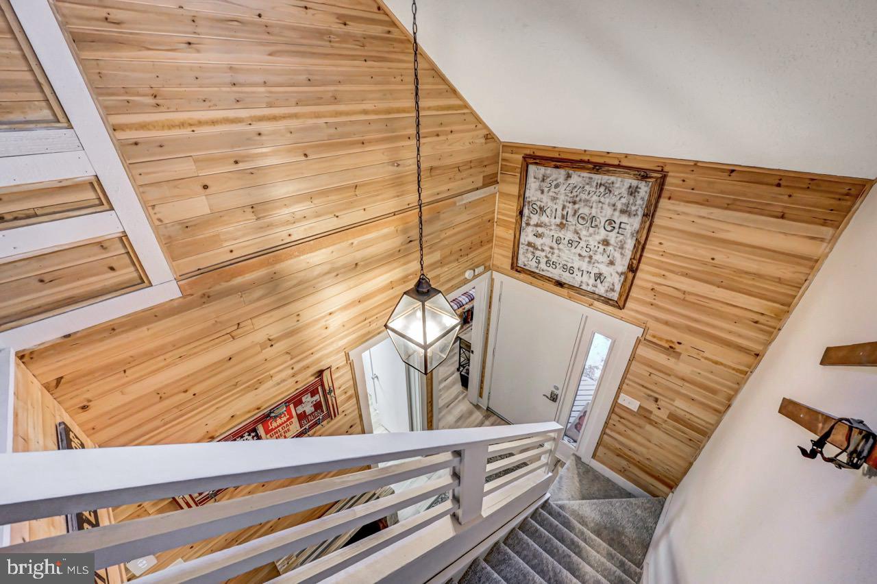 SNOW RIDGE VILLAGE - Residential