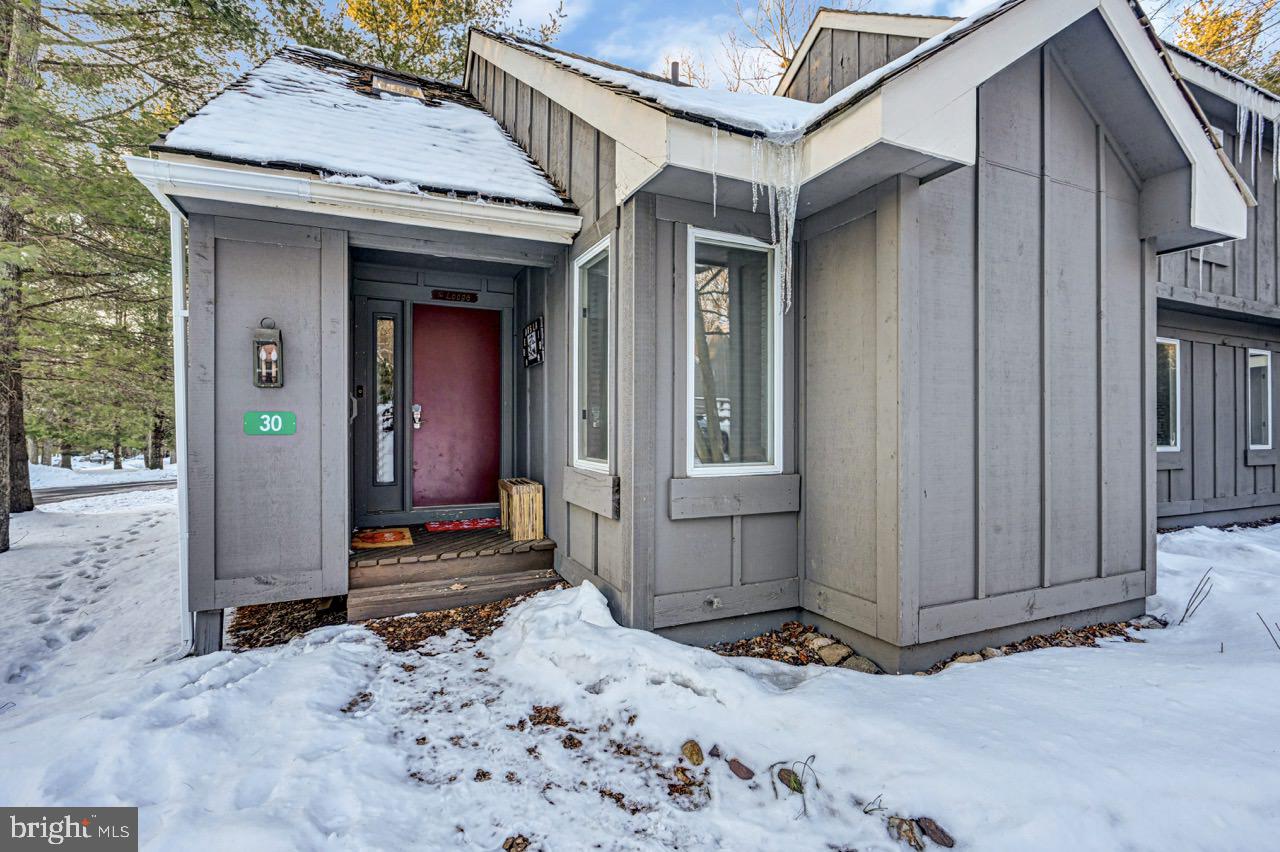 SNOW RIDGE VILLAGE - Residential