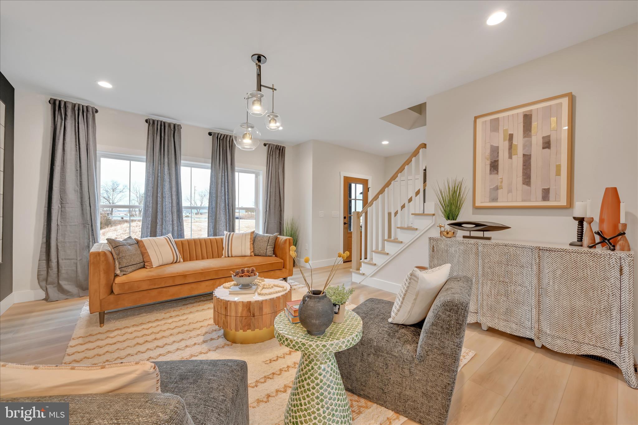 PIPING ROCKS - Residential