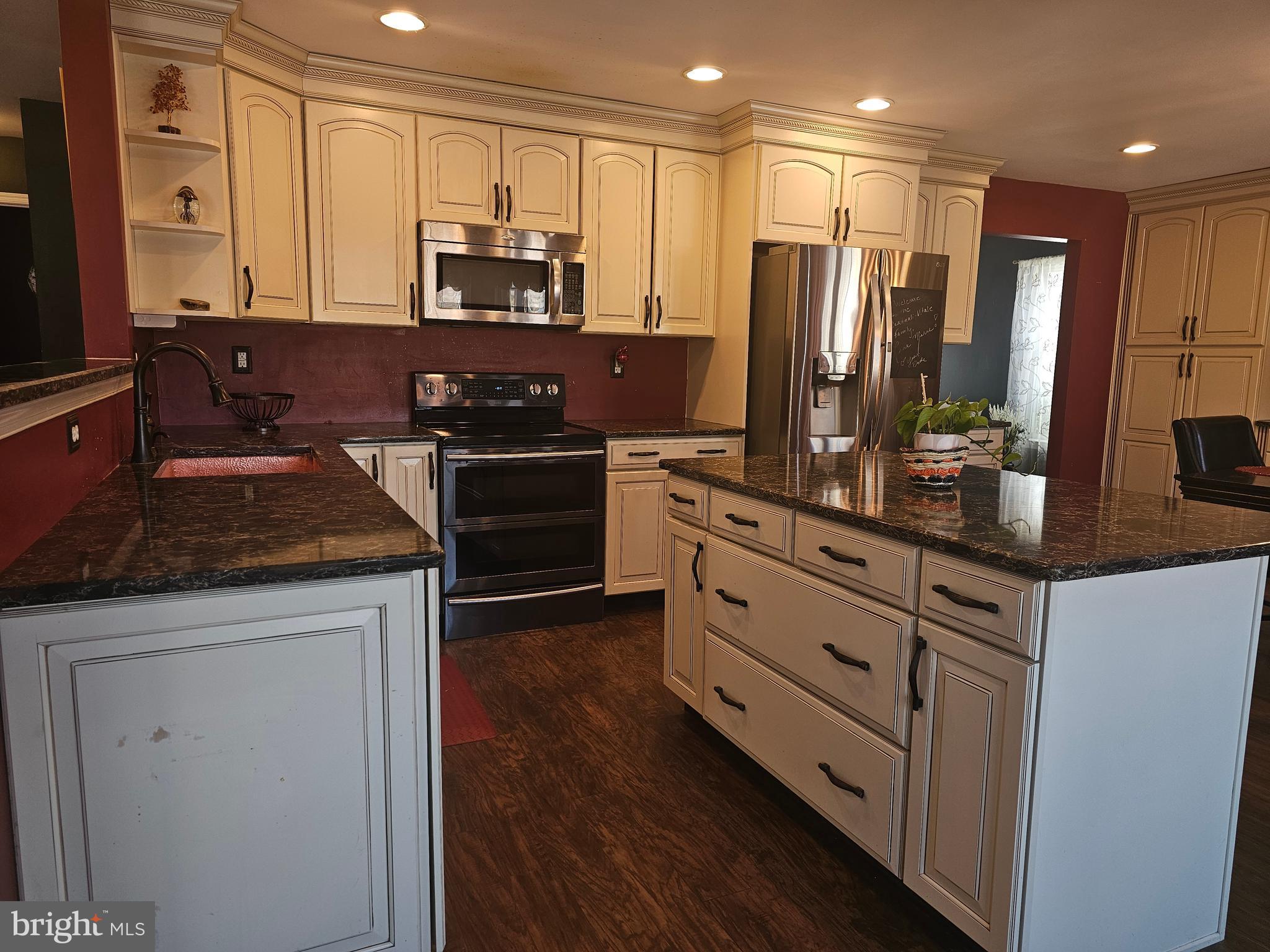 VALLEY VIEW ESTS - Residential