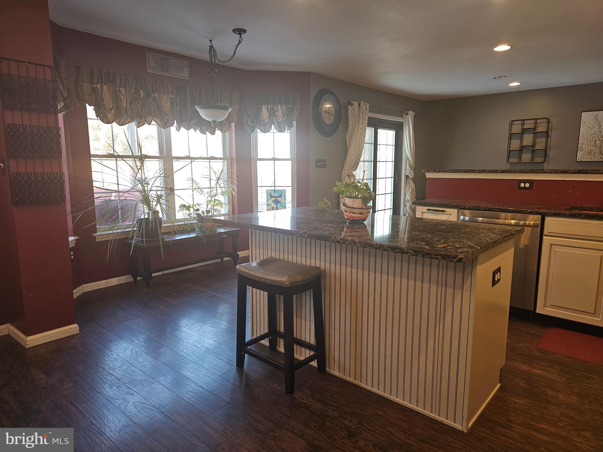 VALLEY VIEW ESTS - Residential