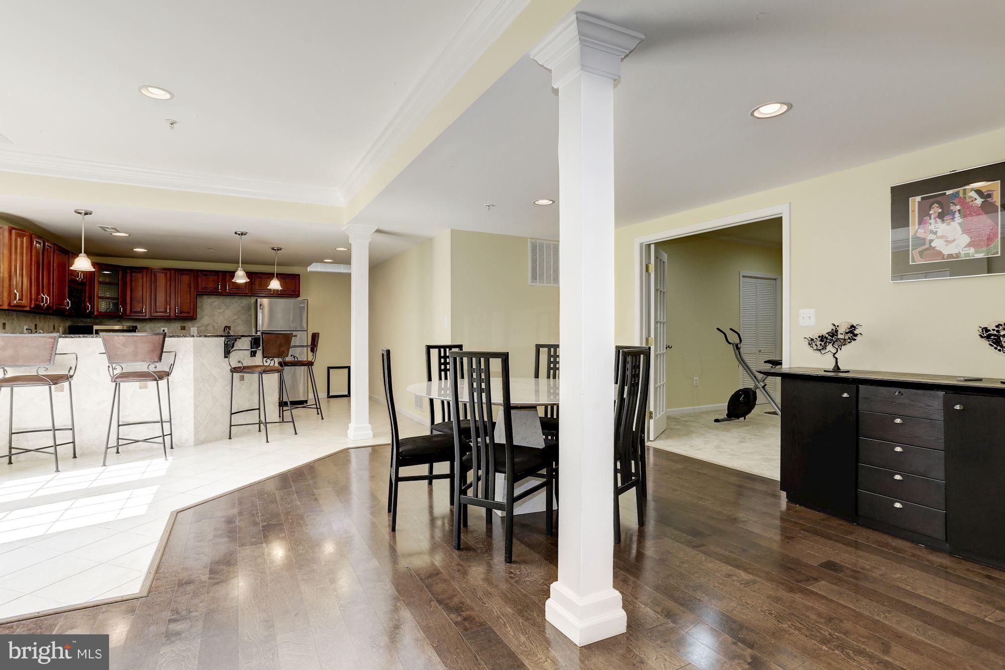 RIVERWOOD - Residential