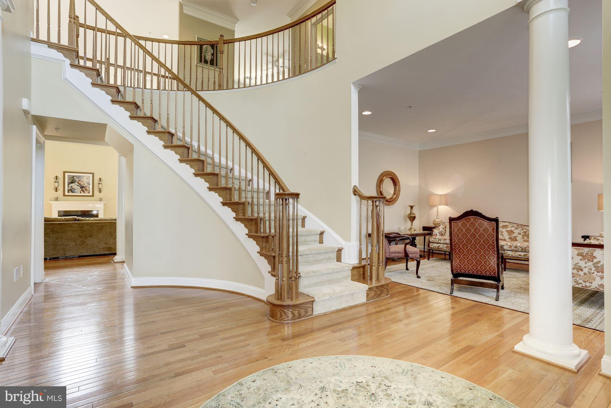 RIVERWOOD - Residential