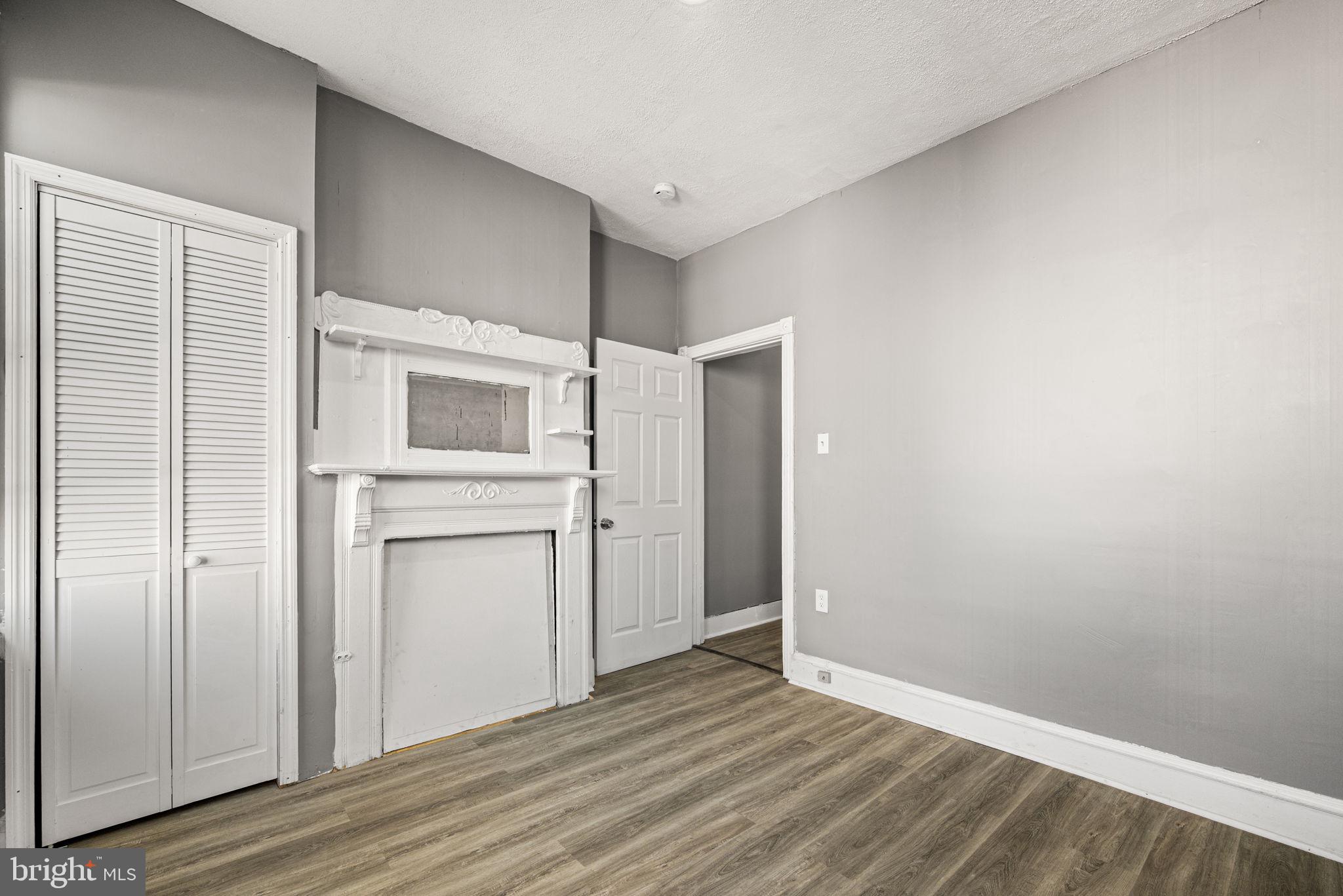 STRAWBERRY MANSION - Residential