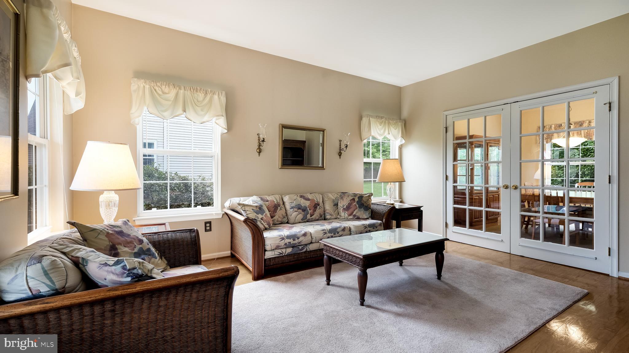 WARRINGTON OAKS - Residential