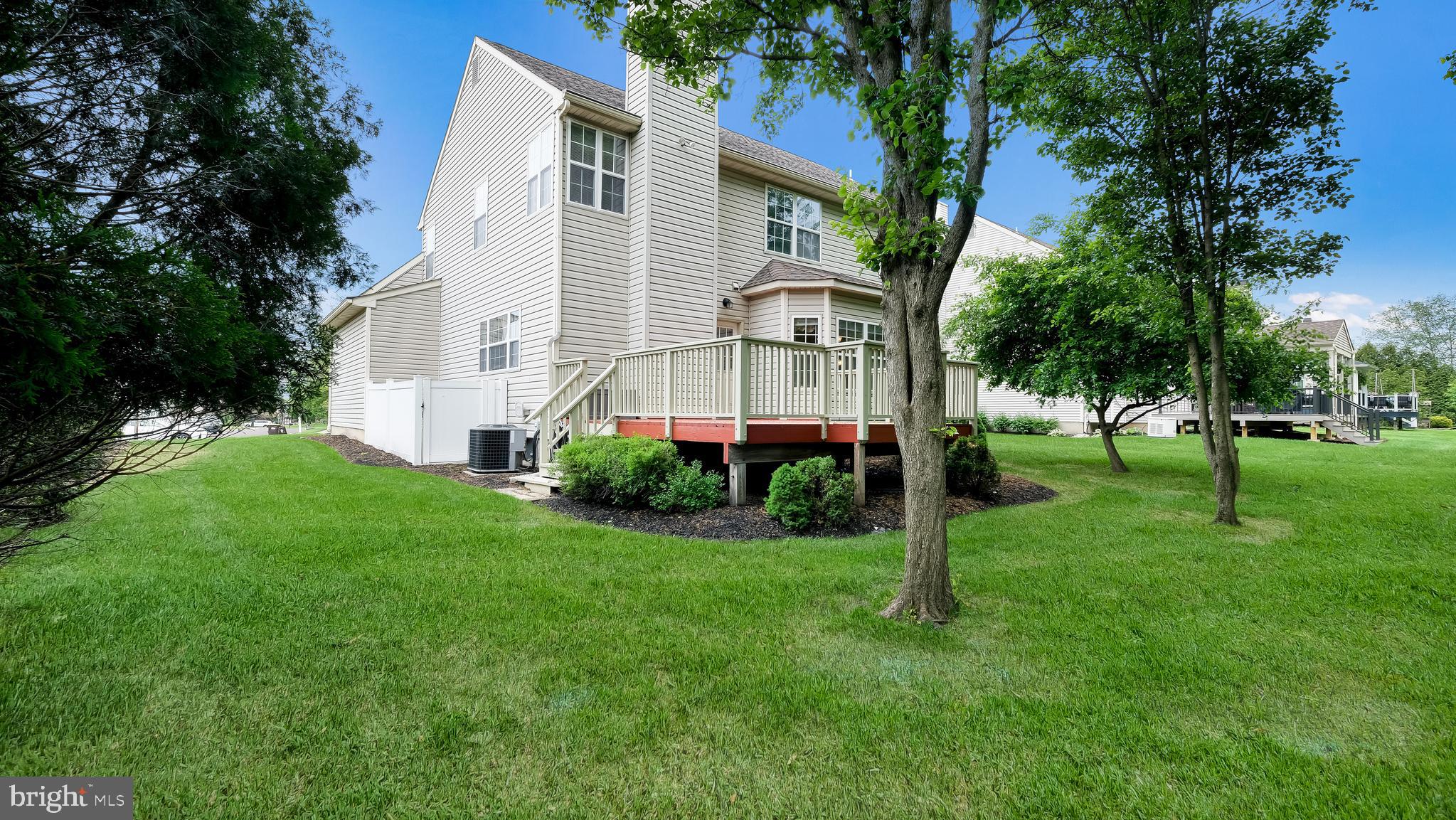 WARRINGTON OAKS - Residential