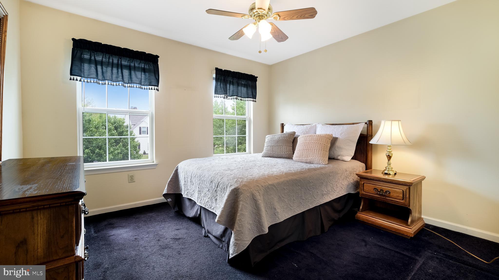 WARRINGTON OAKS - Residential