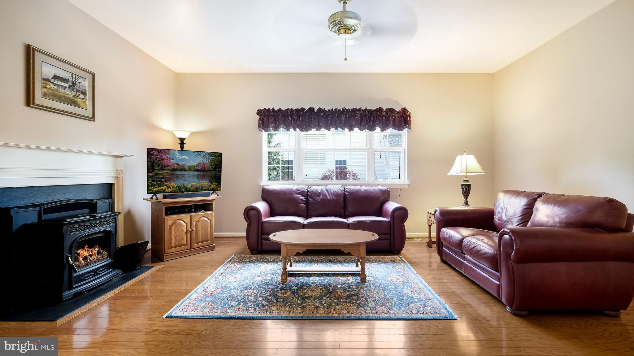 WARRINGTON OAKS - Residential