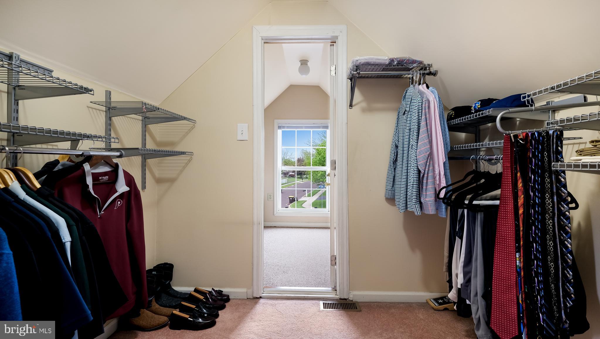 WARRINGTON OAKS - Residential