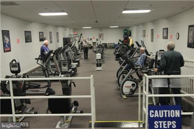 LEISURE WORLD - Residential