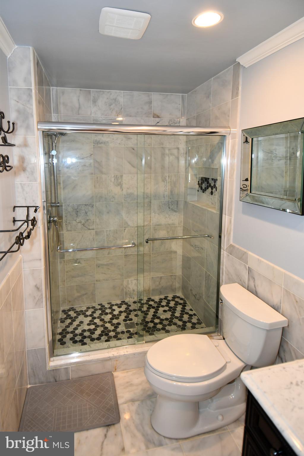 LEISURE WORLD - Residential