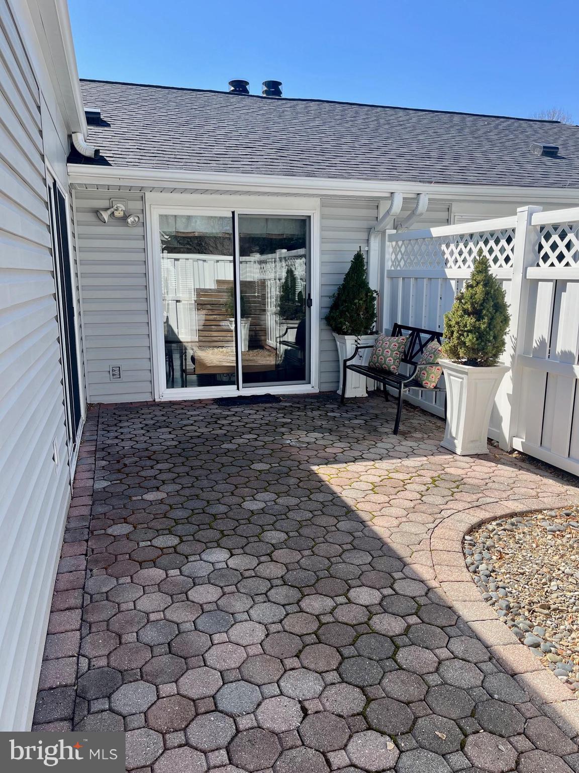 LEISURE WORLD - Residential