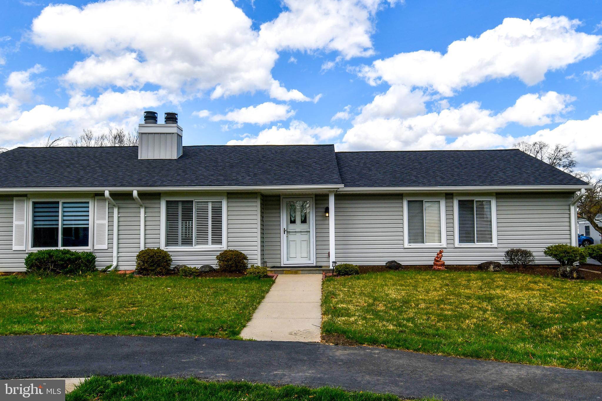 LEISURE WORLD - Residential