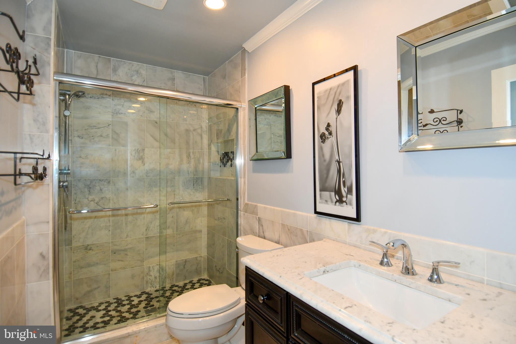 LEISURE WORLD - Residential