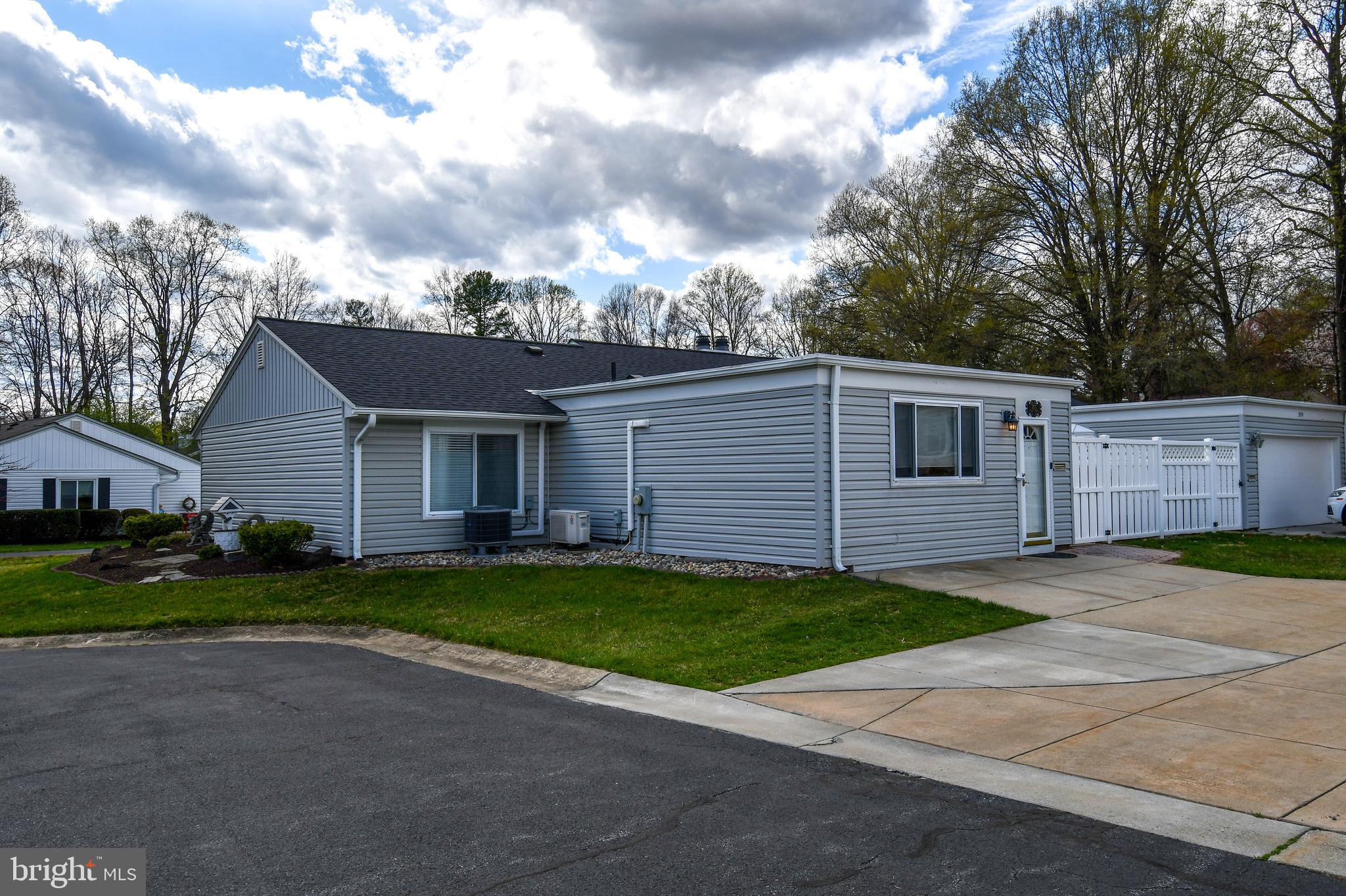 LEISURE WORLD - Residential