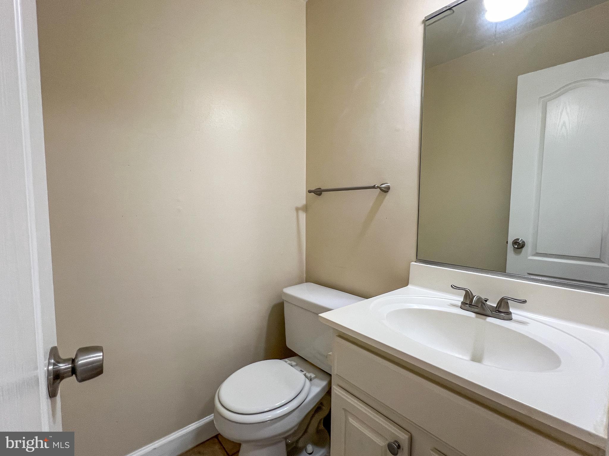 MONTGOMERY CHASE CODM - Residential Lease