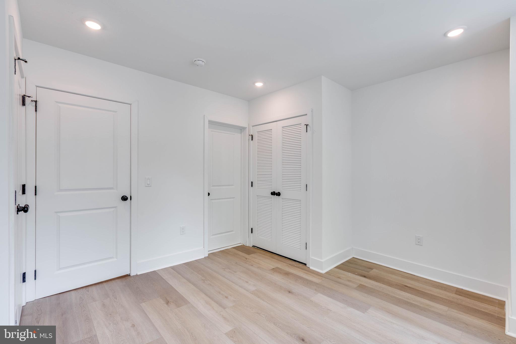 SPRUCE HILL - Residential Lease