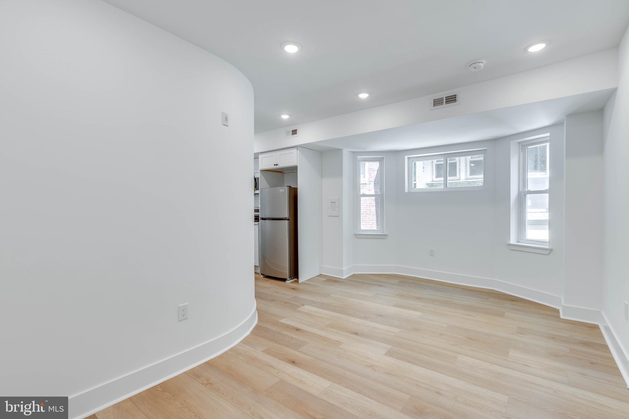 SPRUCE HILL - Residential Lease