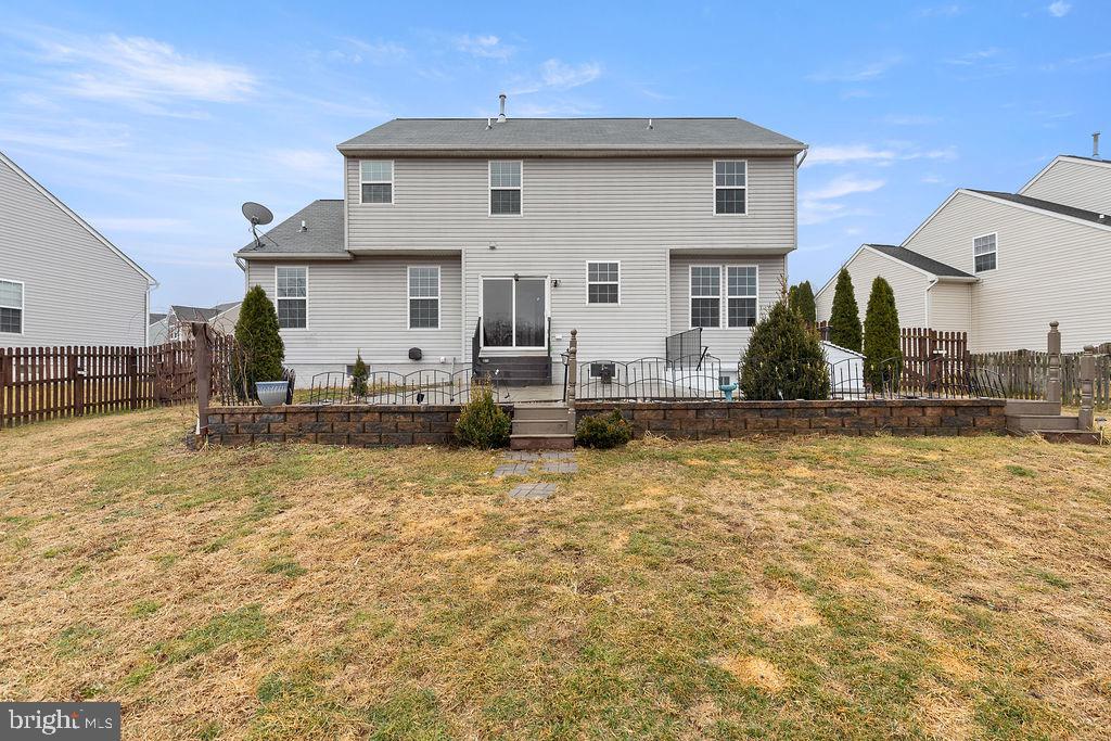 ARCHERS ROCK - Residential