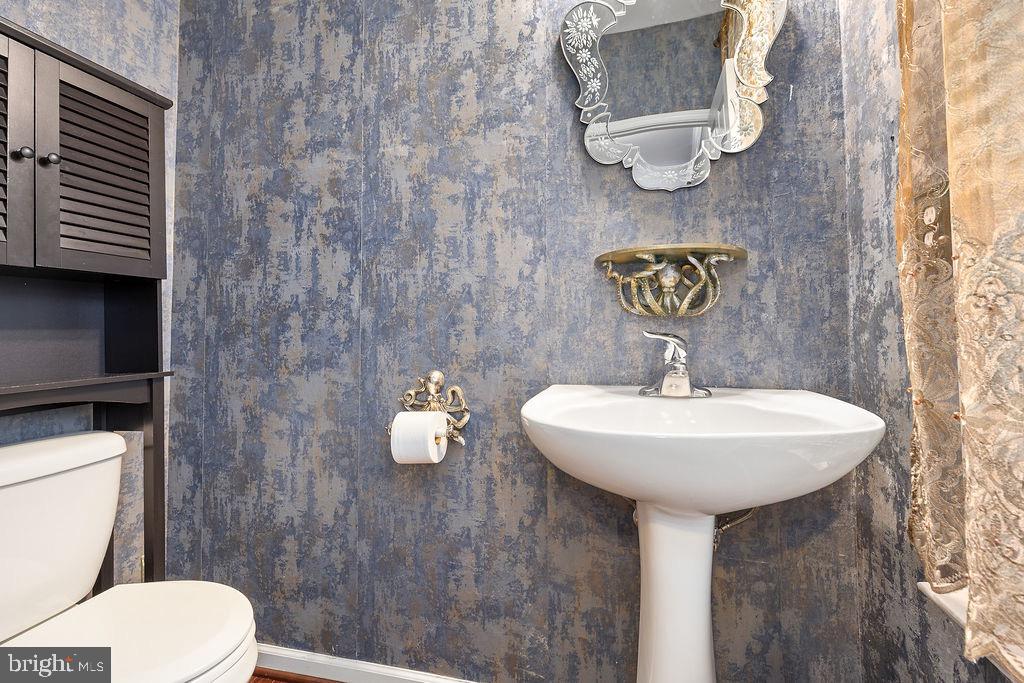 ARCHERS ROCK - Residential