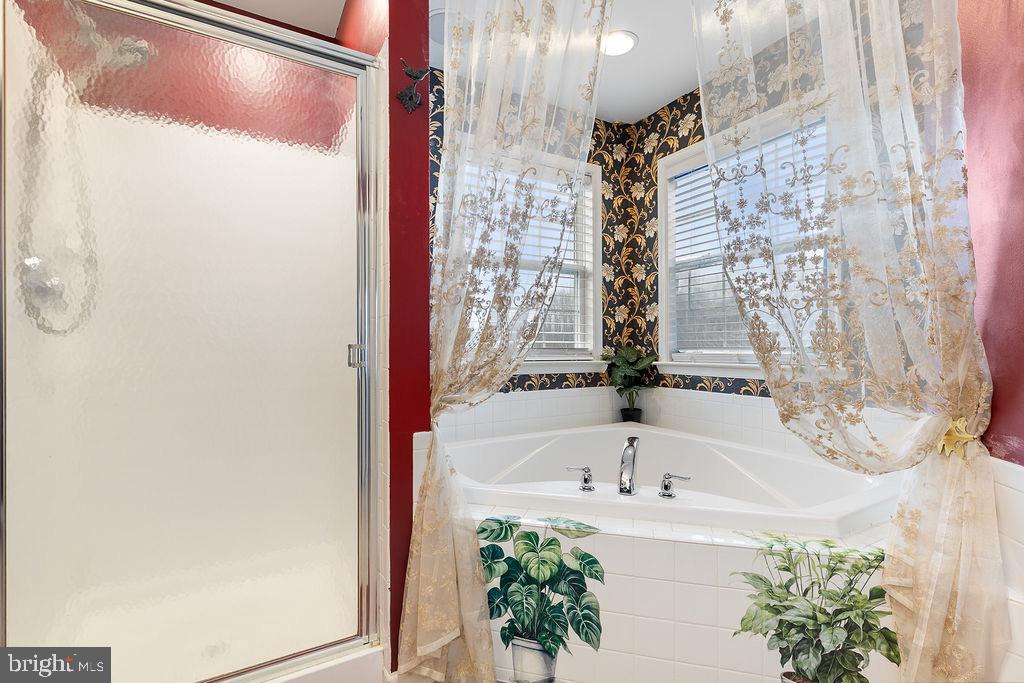 ARCHERS ROCK - Residential