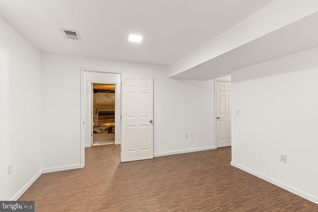 ARCHERS ROCK - Residential