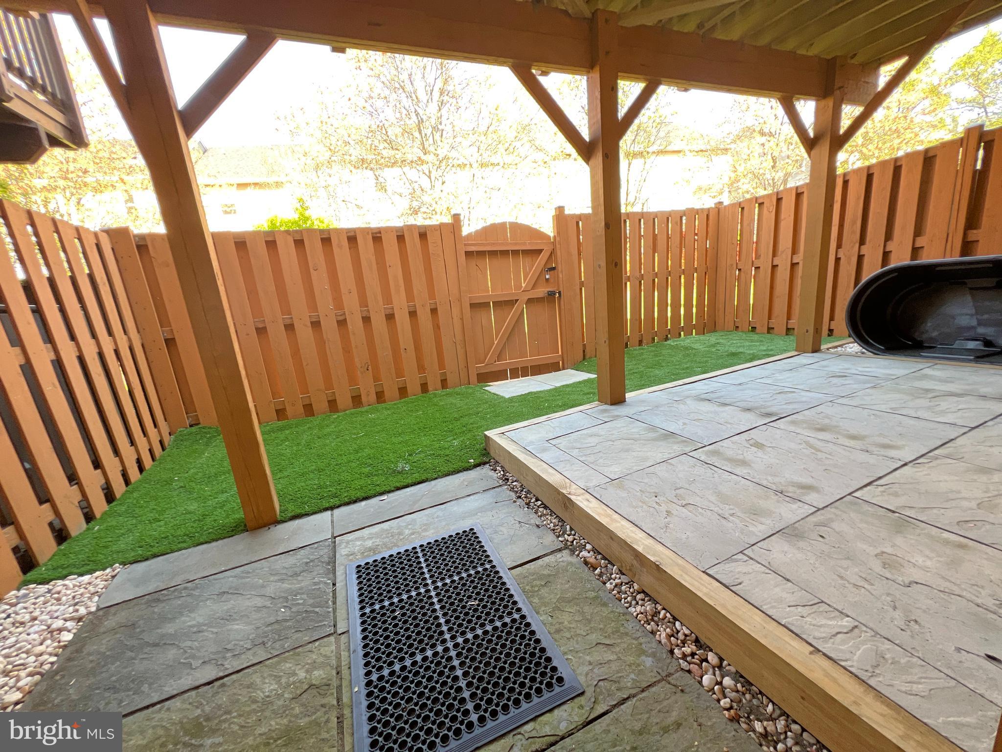 HAHN PROPERTY - Residential Lease