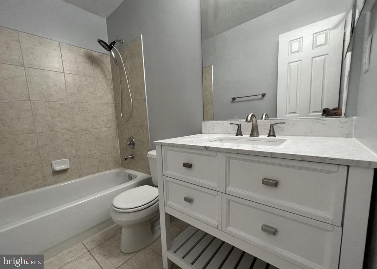 HAHN PROPERTY - Residential Lease