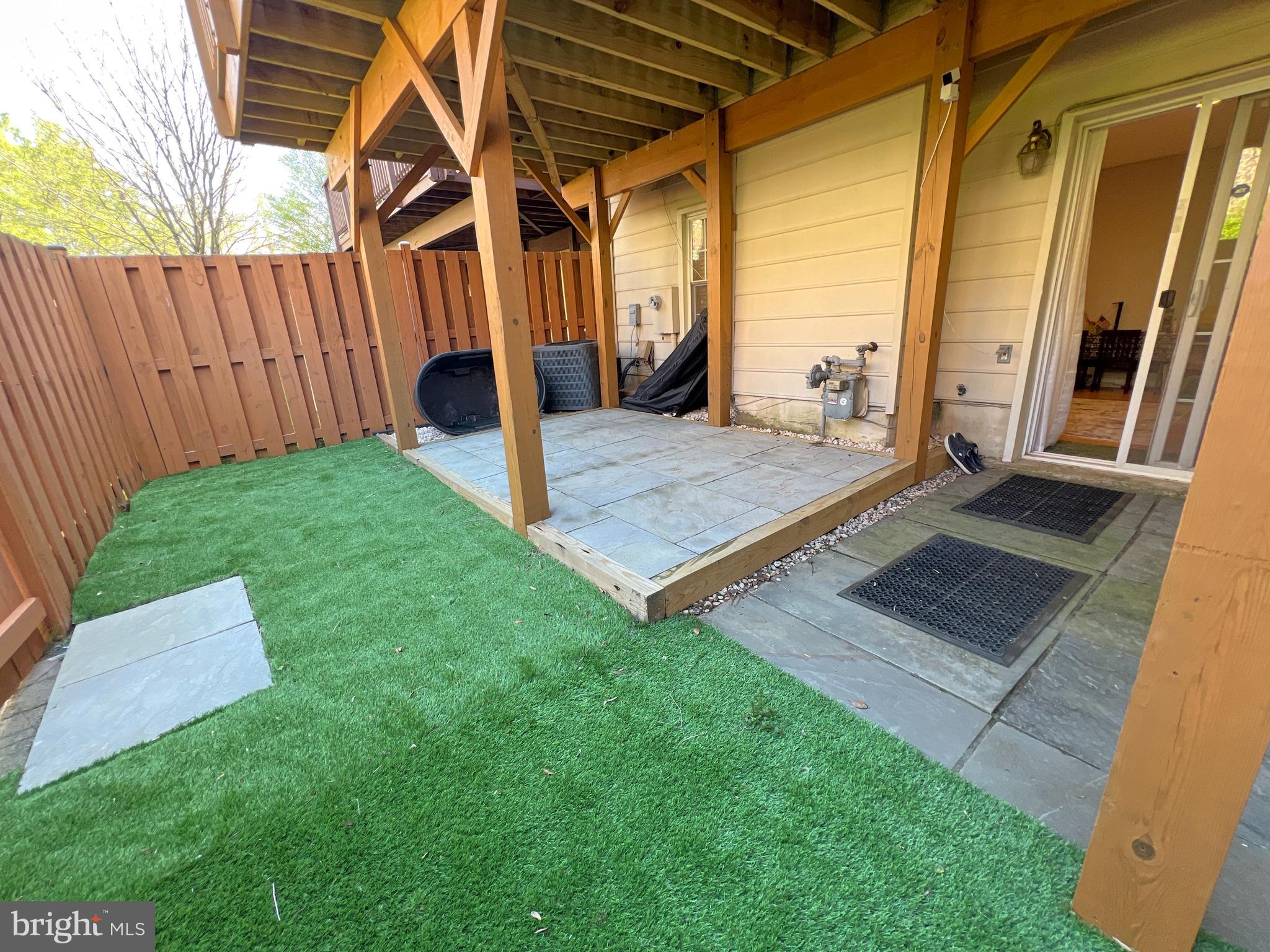 HAHN PROPERTY - Residential Lease