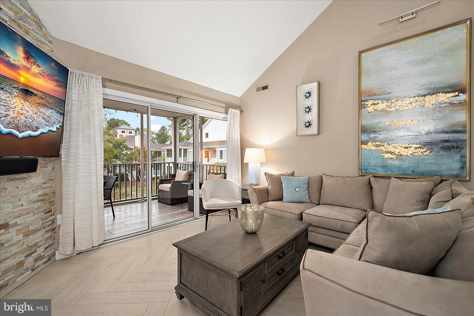 39259 BAYBERRY COURT 16005