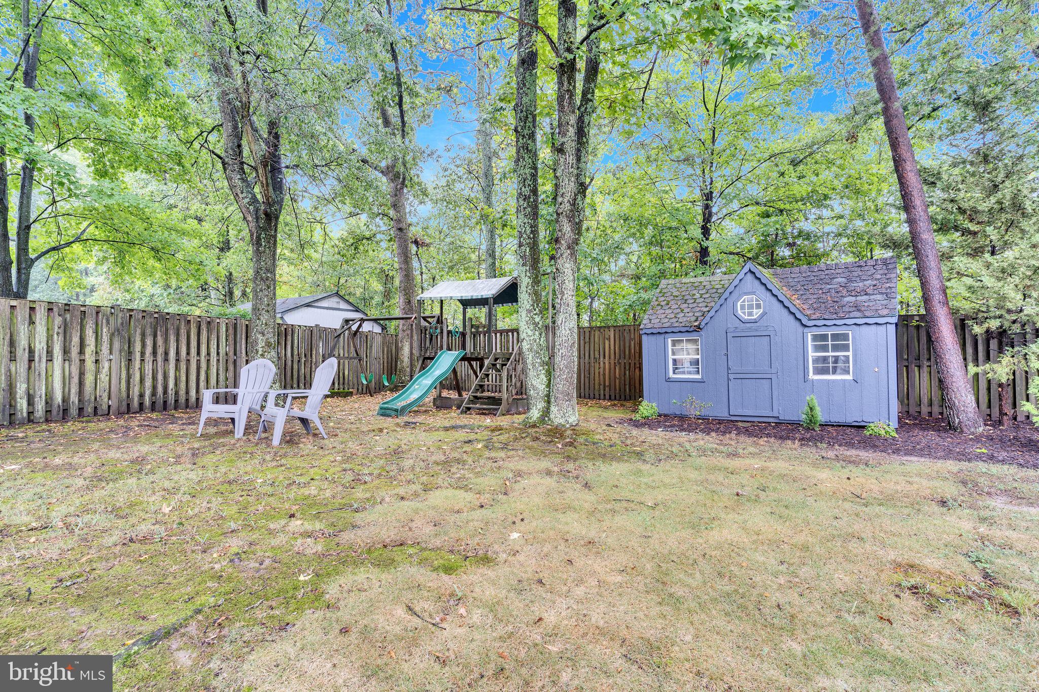 CONSTITUTION HILLS - Residential