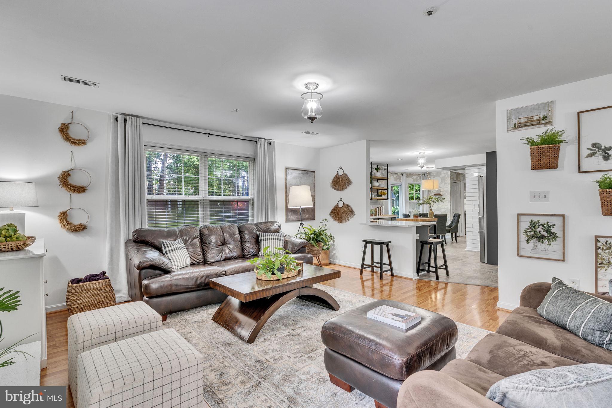 CONSTITUTION HILLS - Residential