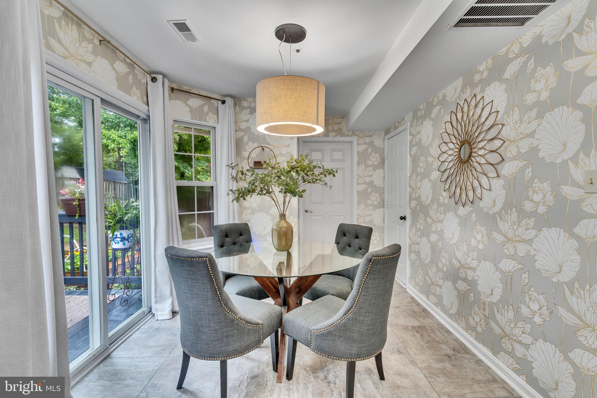 CONSTITUTION HILLS - Residential