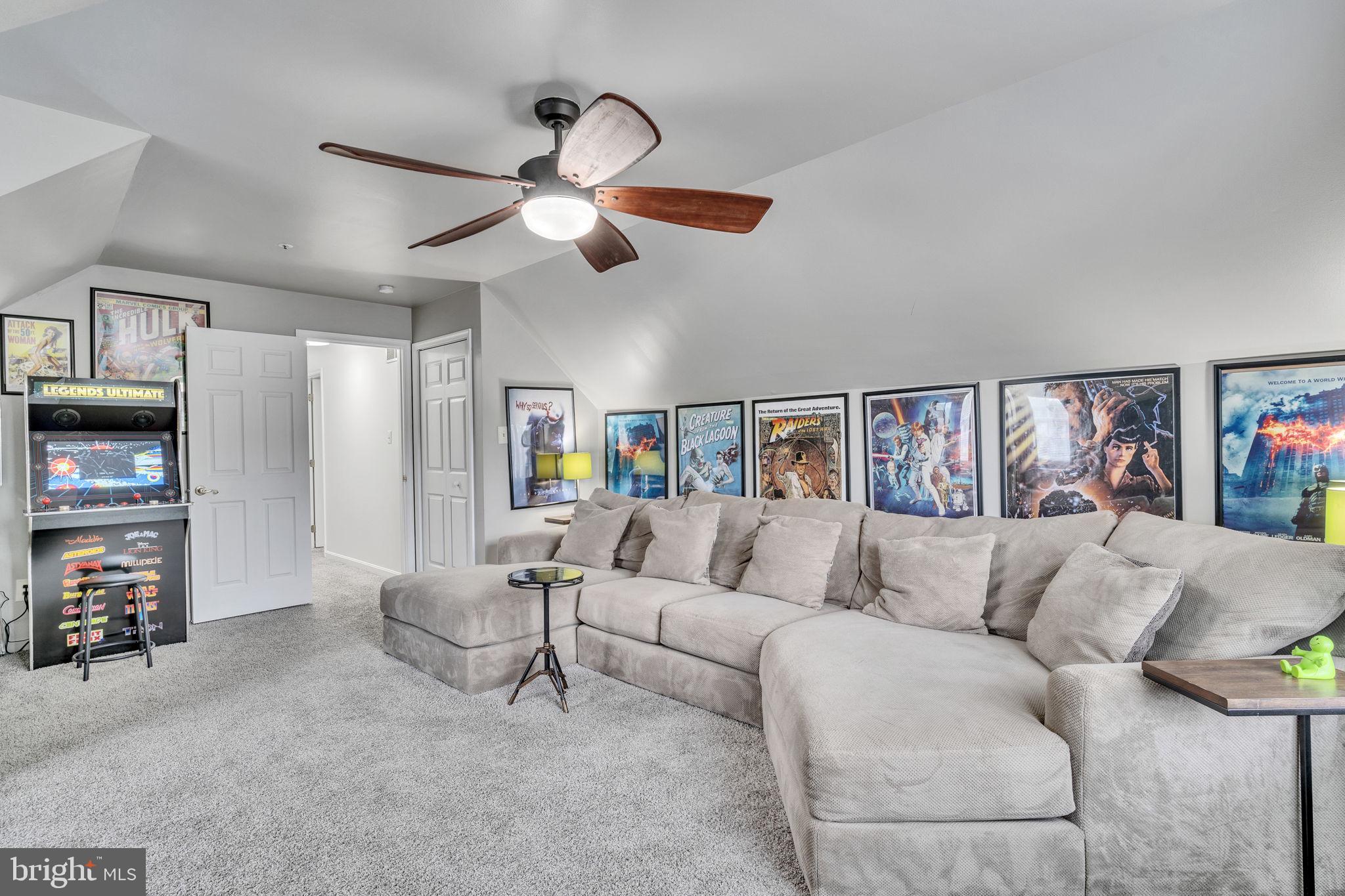 CONSTITUTION HILLS - Residential