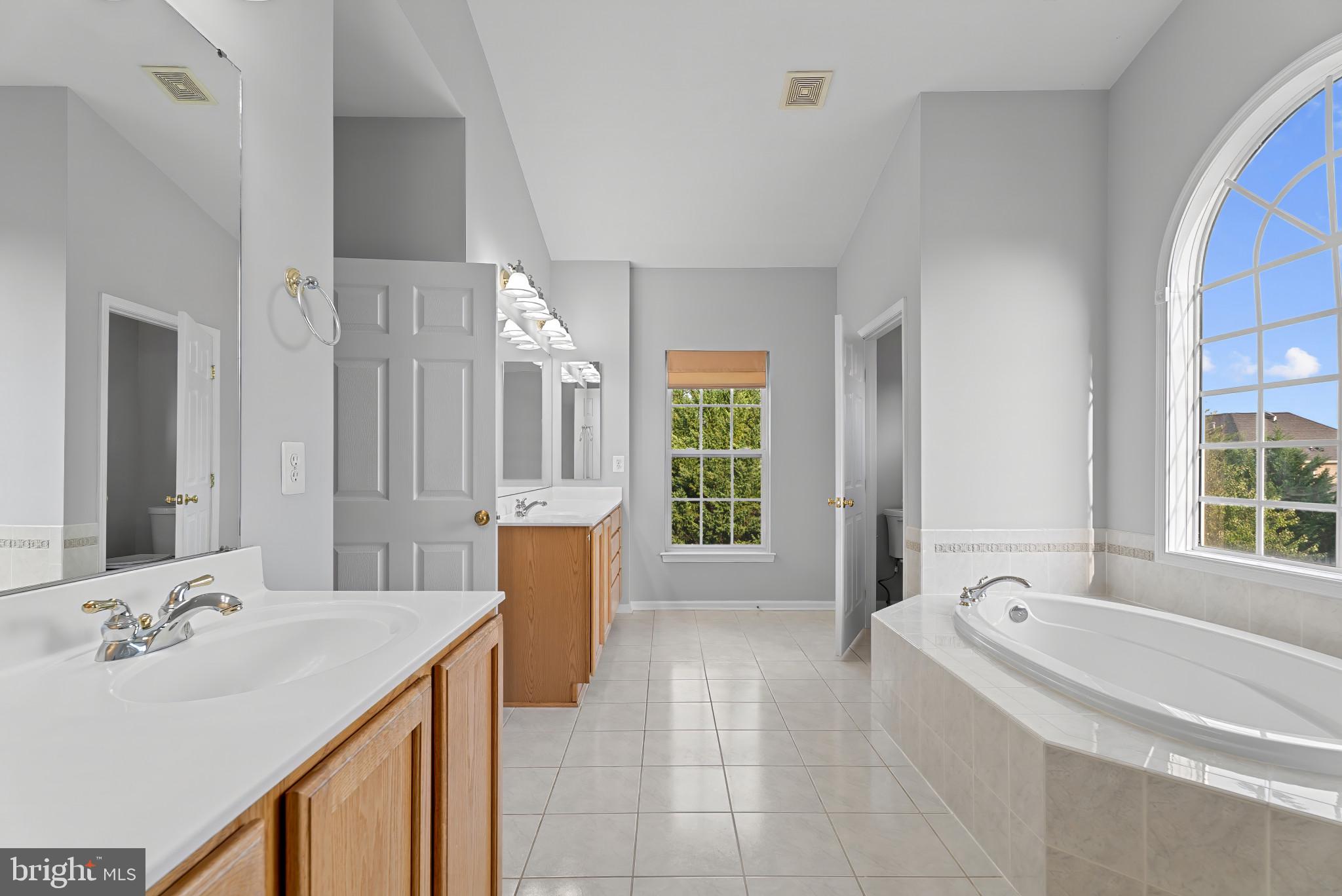 WALNUT RIDGE - Residential