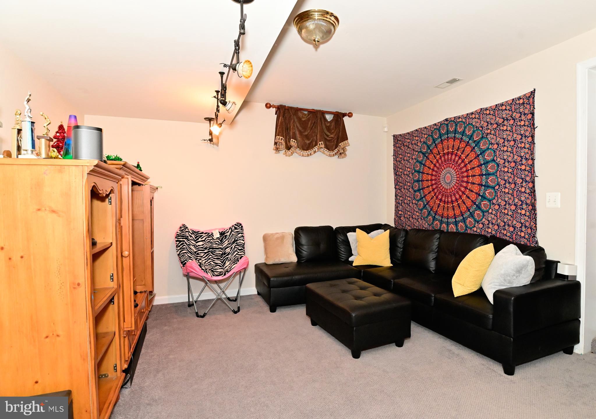 NORTH FOREST - Residential