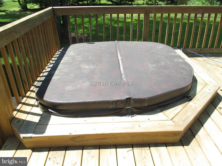 WHITE OAK - Residential