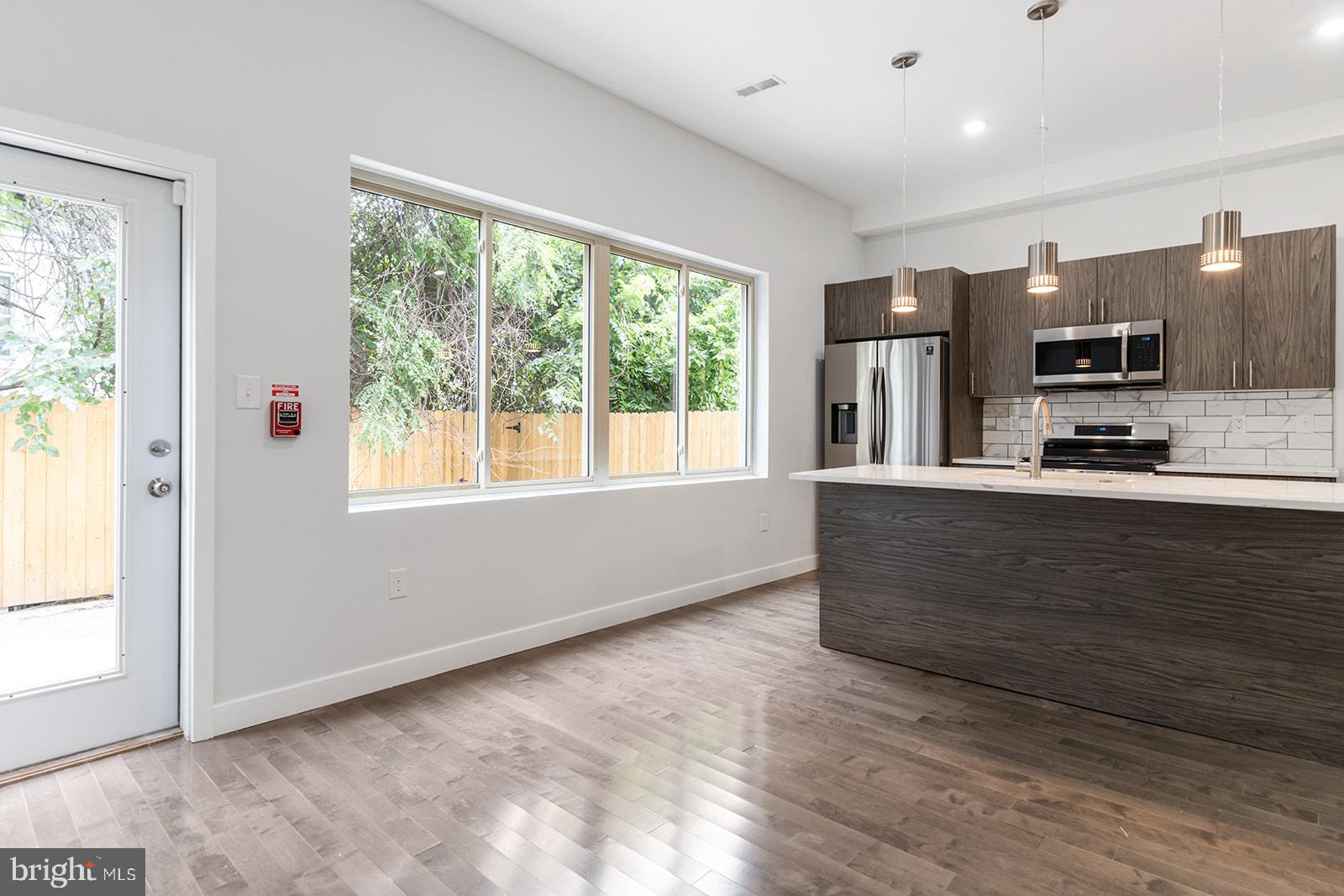 NORRIS SQUARE - Residential Lease