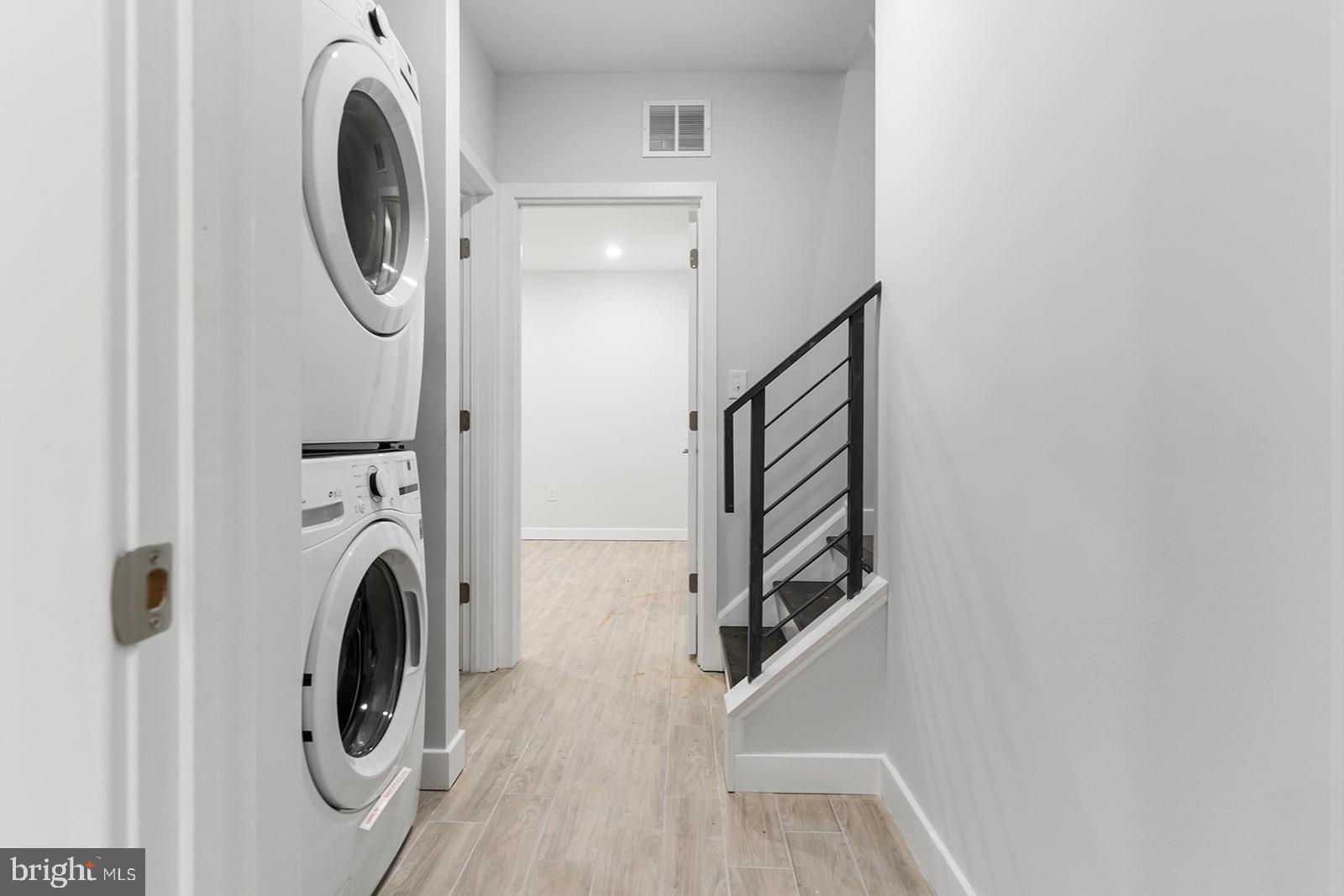 NORRIS SQUARE - Residential Lease