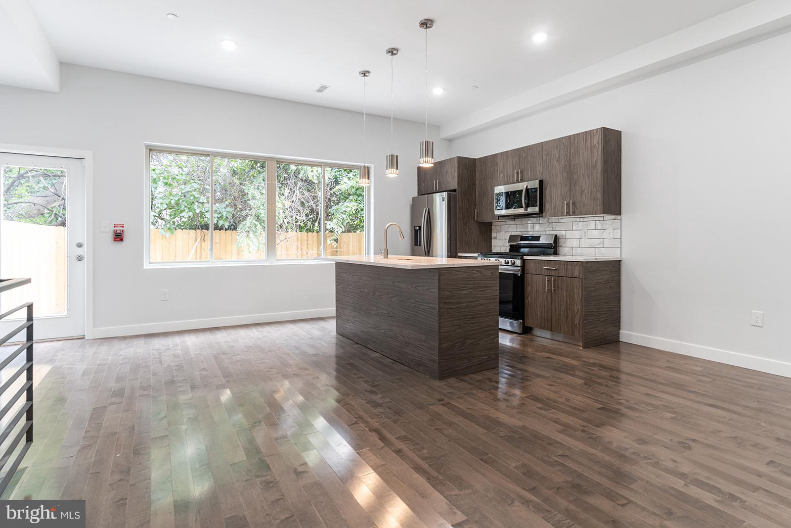 NORRIS SQUARE - Residential Lease