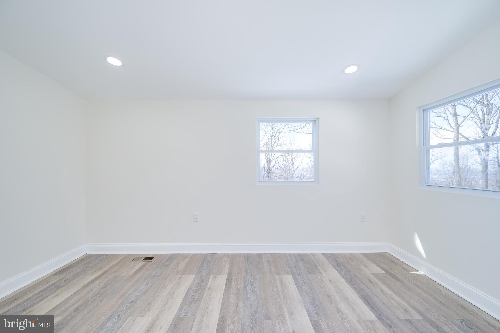 SHEN FARMS MT LAKE - Residential