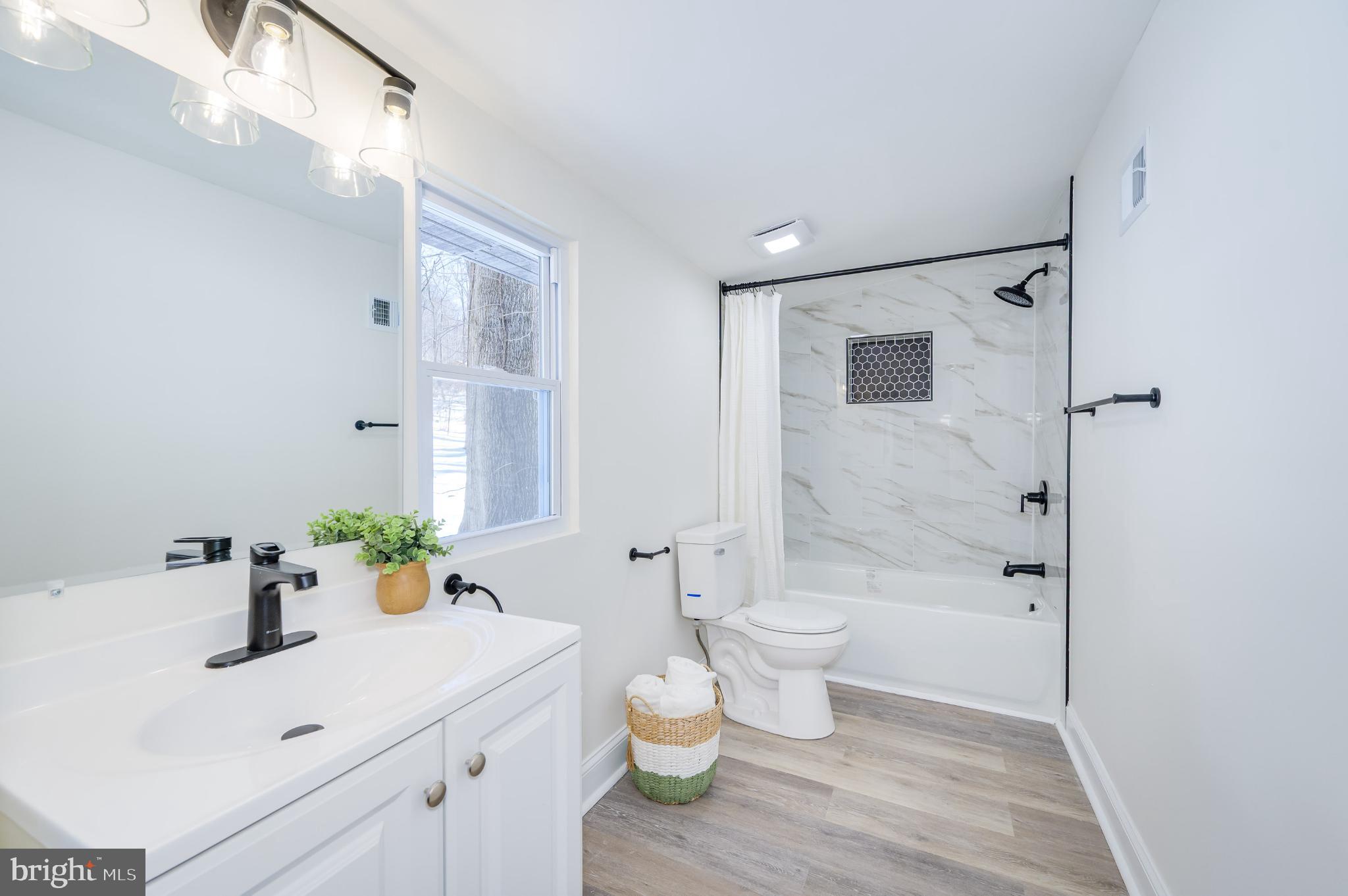 SHEN FARMS MT LAKE - Residential