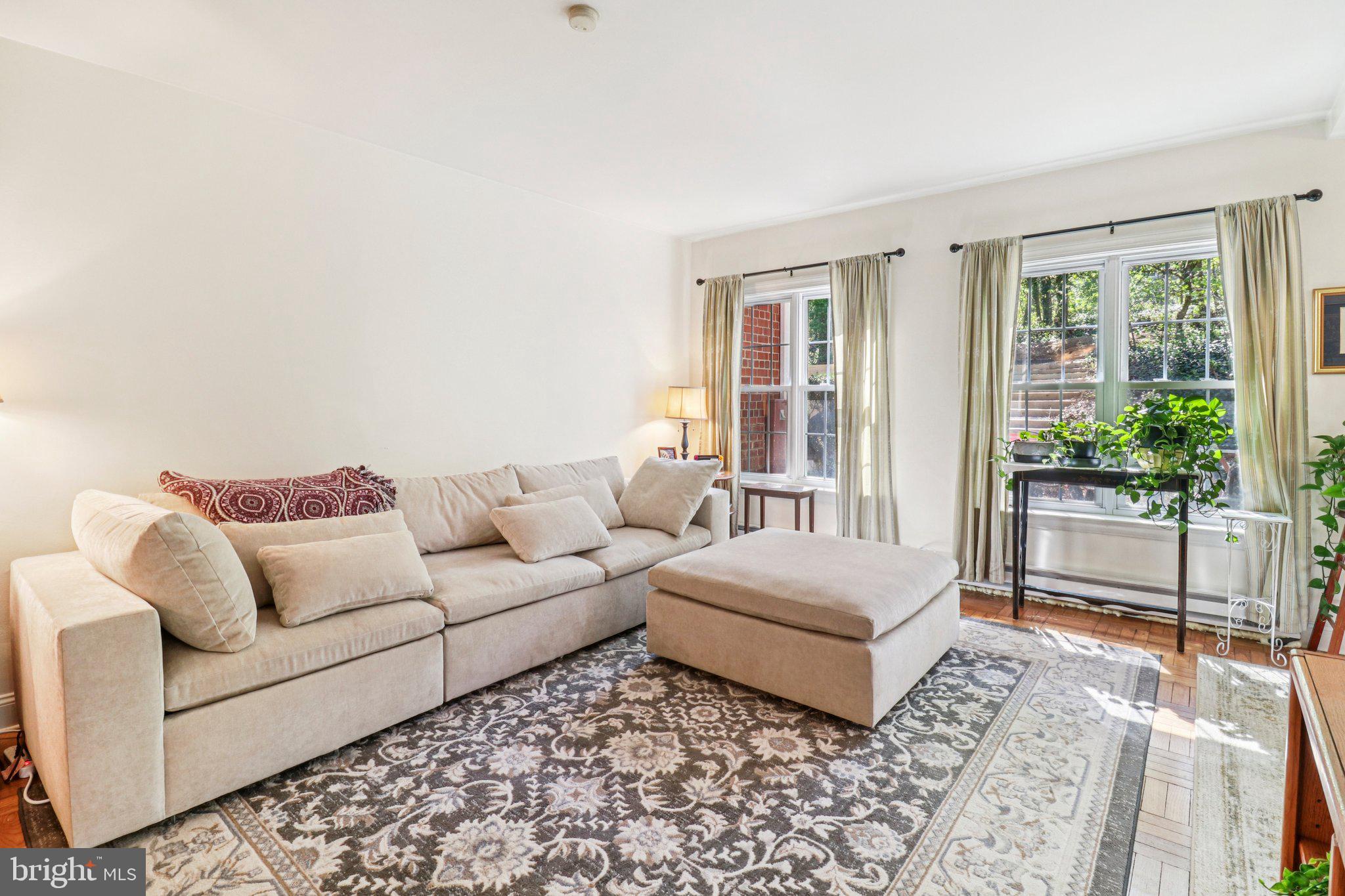 PARK FAIRFAX - Residential